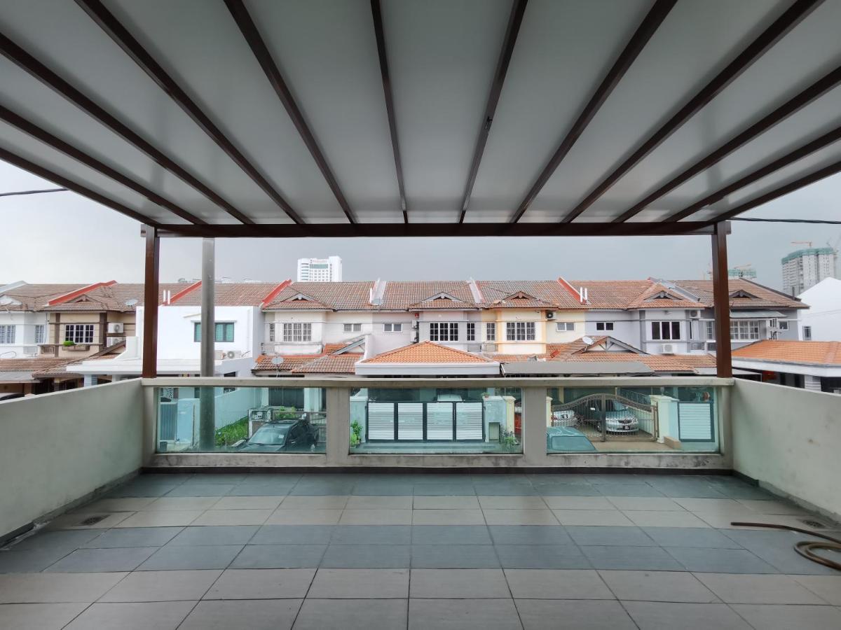 Bbt Double Storey Balcony Bukit Tinggi Home Klang Exteriér fotografie